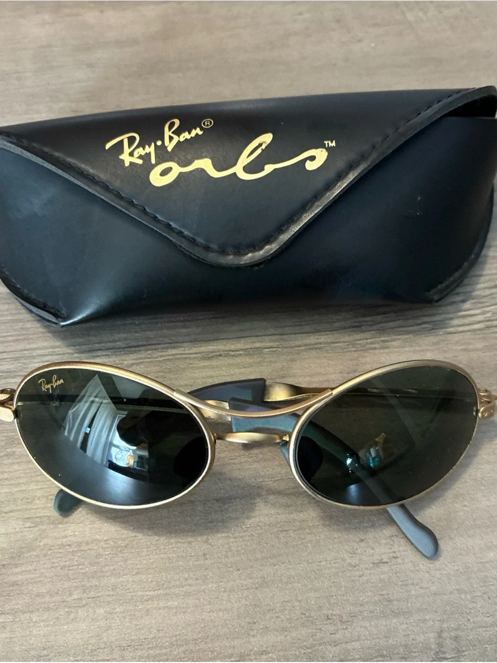 Ray-Ban Gold Frame Sunglasses with Dark Green Lenses